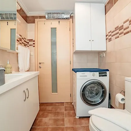 Explore Corfu Town On Foot - Live Like A Local Apartment Corfu (city)
