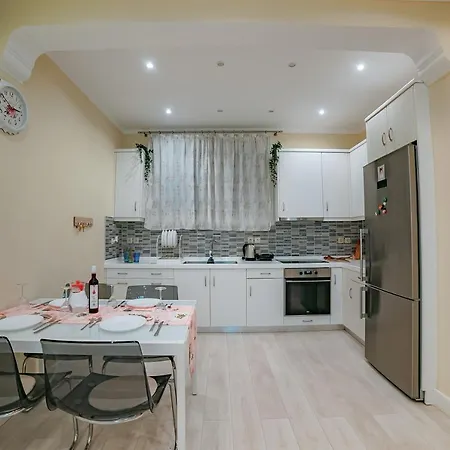 Explore Corfu Town On Foot - Live Like A Local Apartment Corfu (city)
