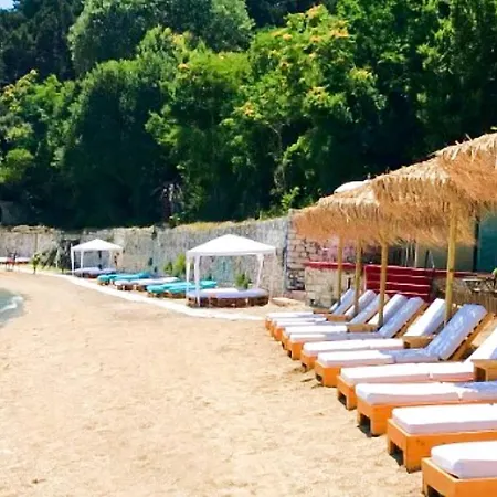 Explore Corfu Town On Foot - Live Like A Local Apartamento